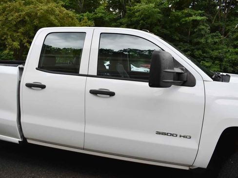 Used 2018 Chevrolet Silverado 3500 W/T RWD image 65