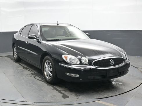 Used 2005 Buick LaCrosse CXL w/ Gold Convenience Package FWD image 4