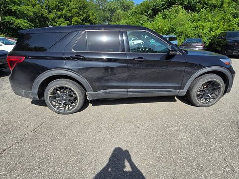 Used 2021 Ford Explorer ST w/ Equipment Group 401A AWD/4WD image 9