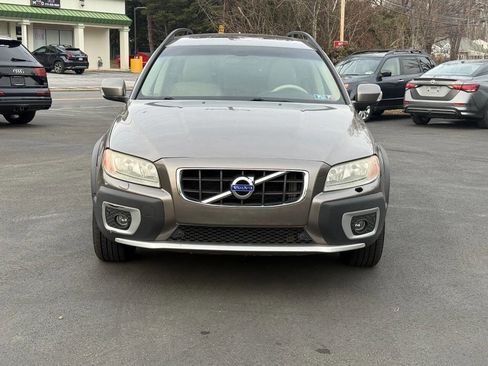Used 2011 Volvo XC70 3.2 image 3