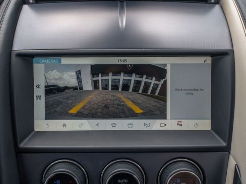 Used 2020 Jaguar F-TYPE R-Dynamic RWD image 27