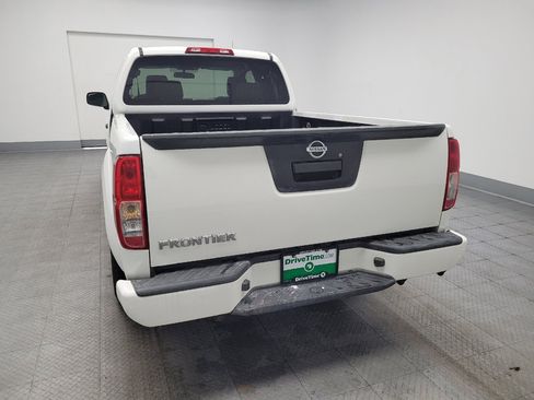 Used 2018 Nissan Frontier S RWD image 6