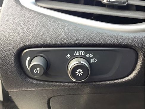 Used 2024 Chevrolet Malibu LT image 20