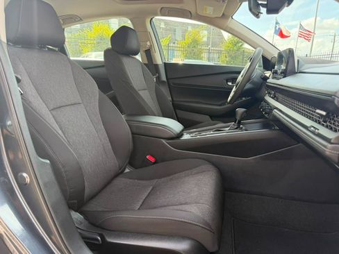 Used 2024 Honda Accord EX image 17
