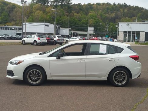 Used 2022 Subaru Impreza 2.0i AWD/4WD image 13