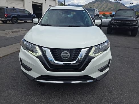 Used 2020 Nissan Rogue S AWD/4WD image 2