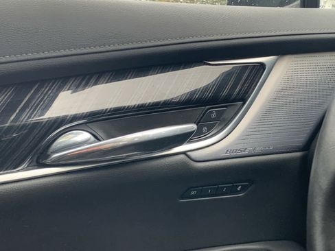 Certified 2025 Cadillac XT6 Premium Luxury image 24