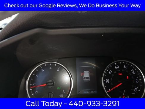 Used 2022 Toyota RAV4 XLE Premium AWD/4WD image 24