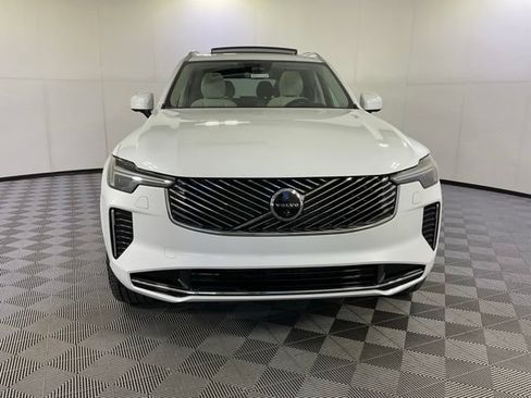 New 2026 Volvo XC90 B5 Ultra AWD/4WD image 2