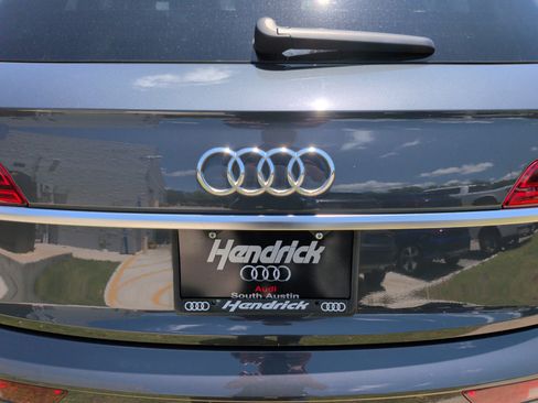 Certified 2023 Audi Q5 2.0T Premium w/ Convenience Package AWD/4WD image 37
