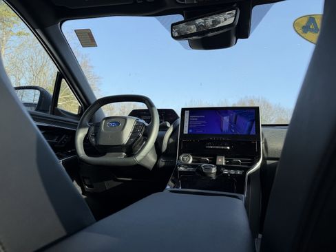 Used 2024 Subaru Solterra Touring w/ Touring Package image 4