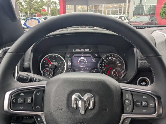 Used 2026 RAM 1500 Laramie AWD/4WD image 28