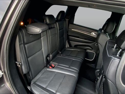 Used 2020 Jeep Grand Cherokee Summit AWD/4WD image 19