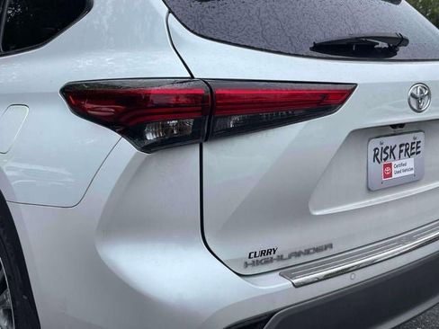 Used 2023 Toyota Highlander Platinum AWD/4WD image 10