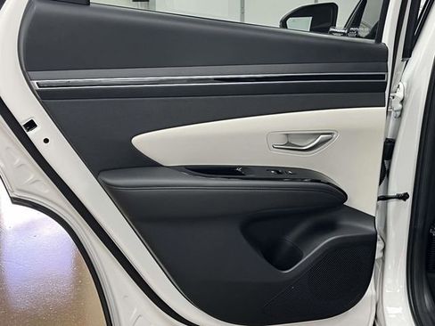 Certified 2024 Hyundai Tucson Limited AWD/4WD image 19