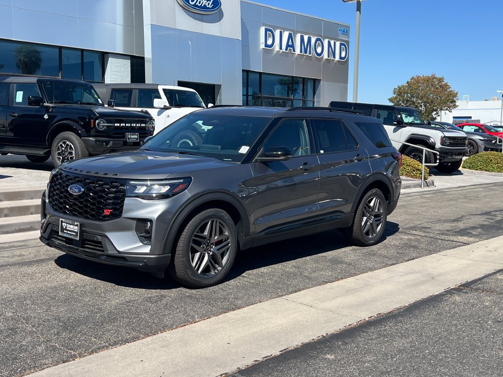 New 2026 Ford Explorer ST AWD/4WD image 2