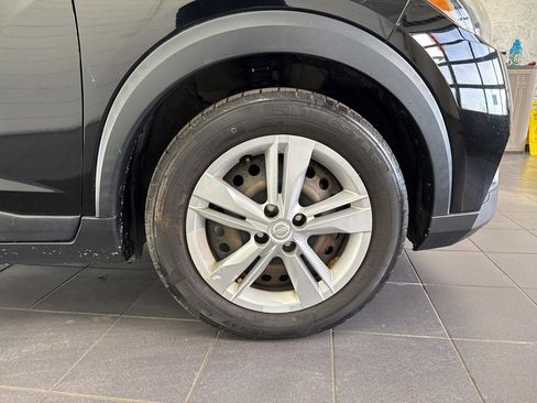 Used 2020 Nissan Kicks S image 46