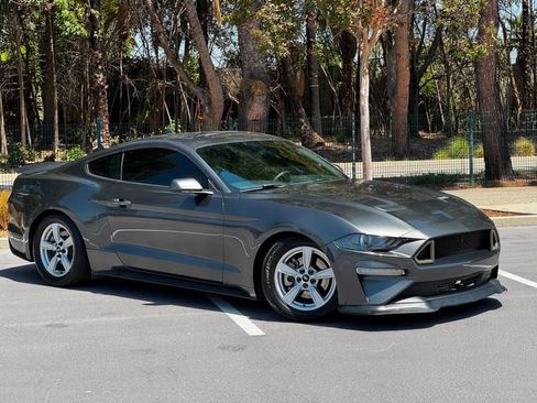 Used 2020 Ford Mustang Coupe RWD image 20