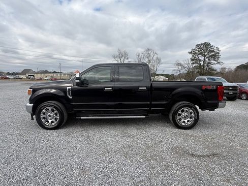 Used 2020 Ford F250 Lariat w/ Chrome Package image 7