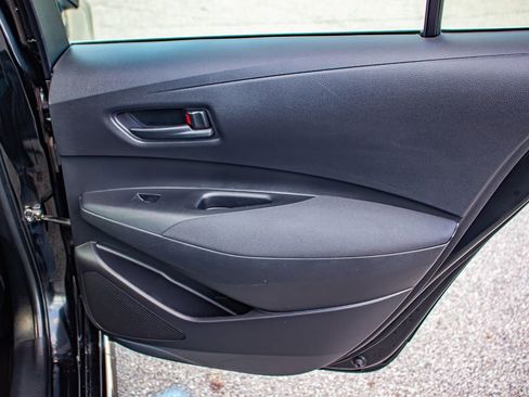 Used 2022 Toyota Corolla LE w/ Carpet Mat Package (TMS) image 17