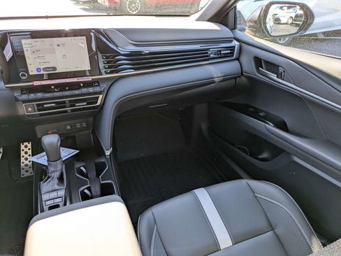 New 2026 Toyota Camry SE FWD image 18