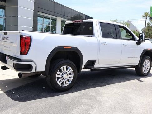 Used 2022 GMC Sierra 3500 Denali AWD/4WD image 8