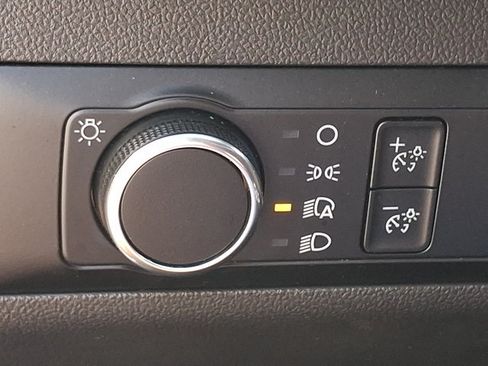 Used 2025 Ford Escape ST-Line FWD image 25