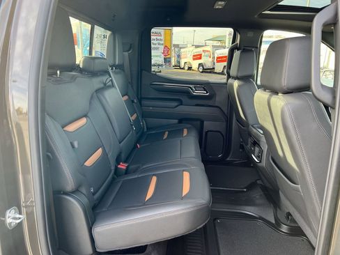 Used 2024 GMC Sierra 1500 AT4 w/ AT4 Premium Package image 28