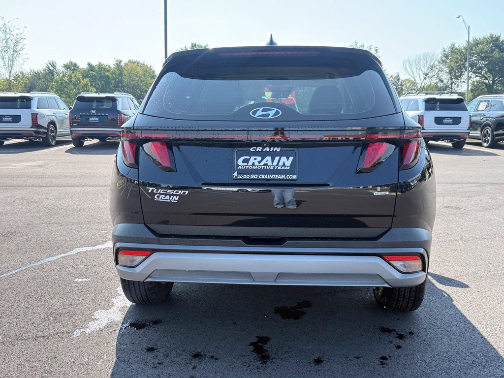 Certified 2025 Hyundai Tucson SE AWD/4WD image 6