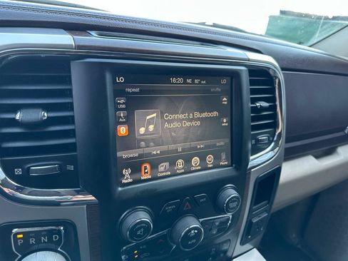 Used 2017 RAM 1500 Laramie RWD image 43