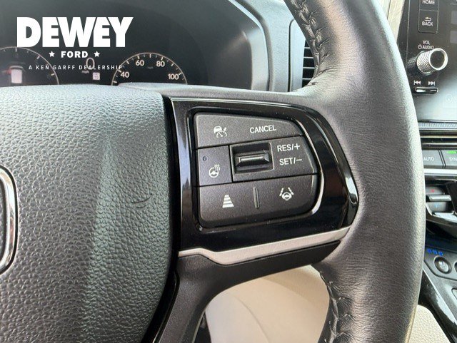 Used 2025 Honda Odyssey Elite image 16