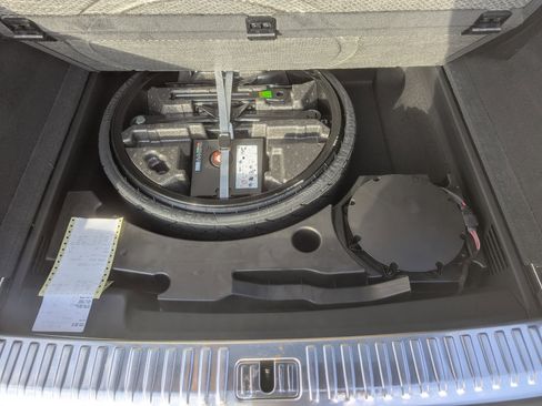 Used 2023 Audi SQ8 Premium Plus image 40