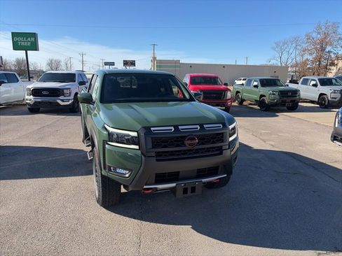 New 2026 Nissan Frontier PRO-4X w/ Pro-4x Convenience Package image 8