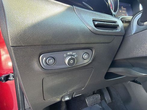 Used 2021 Buick Encore GX Select w/ Advanced Technology Package image 22