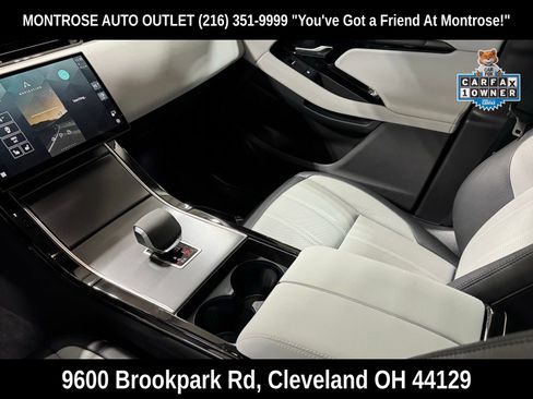 Used 2024 Land Rover Range Rover Evoque Dynamic SE image 14