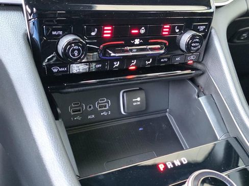 New 2025 Jeep Grand Cherokee L Altitude AWD/4WD image 24