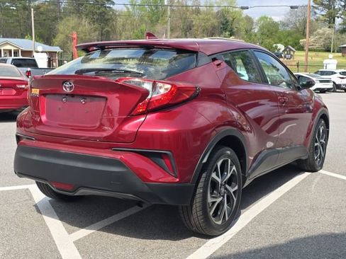 Used 2018 Toyota C-HR XLE image 5