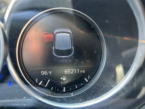 Used 2018 MAZDA CX-5 Touring w/ Preferred Equipment Package FWD image 17