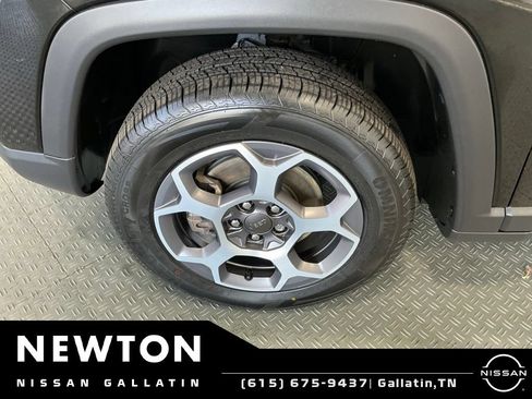 Used 2022 Jeep Compass Trailhawk w/ Trailhawk Convenience Group AWD/4WD image 44