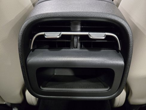 New 2026 Mercedes-Benz E 450 4MATIC Sedan image 34