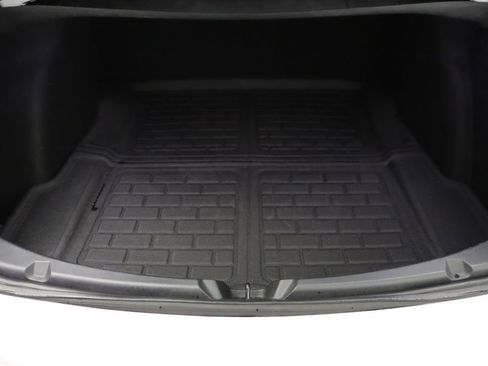 Used 2023 Tesla Model 3 Standard Range image 22