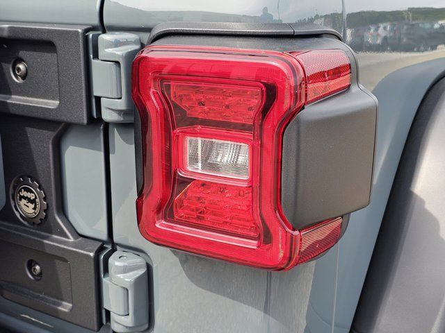 New 2025 Jeep Wrangler Unlimited Rubicon AWD/4WD image 24