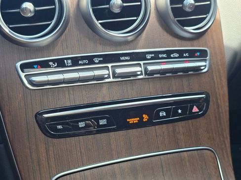 Used 2020 Mercedes-Benz GLC 300 4MATIC Coupe image 27