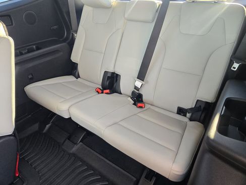 Certified 2024 Kia Telluride SX image 29