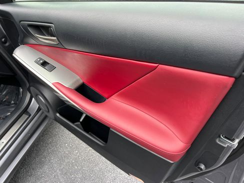 Used 2018 Lexus IS 300 F Sport w/ F Sport Package image 15