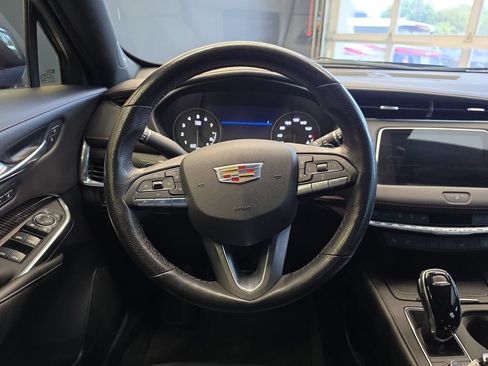 Used 2021 Cadillac XT4 Sport FWD image 21