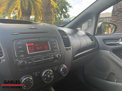 Used 2015 Kia Forte EX image 16