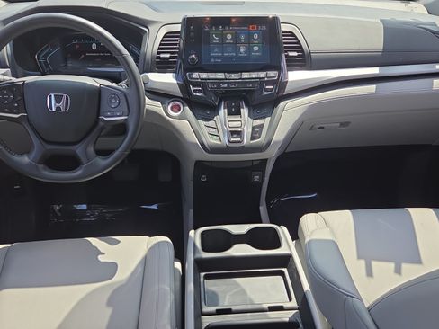 Certified 2024 Honda Odyssey EX-L image 13