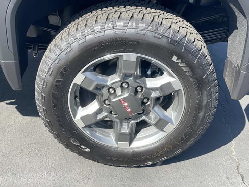 New 2026 GMC Sierra 2500 SLT w/ SLT Premium Package image 30