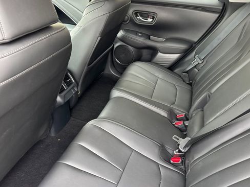 Certified 2025 Acura ADX FWD image 5